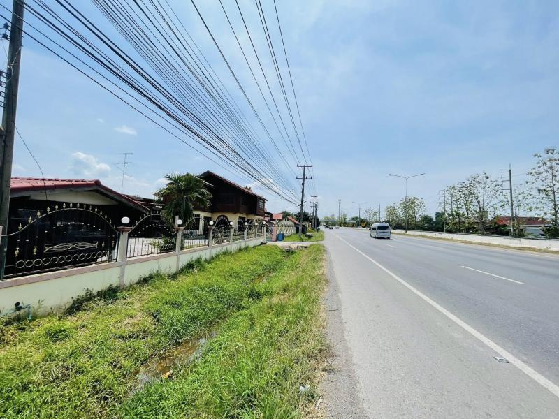 ที่ดิน 18000000 เพชรบุรี เมืองเพชรบุรี หัวสะพาน ที่ดิน 18000000 เพชรบุรี เมืองเพชรบุรี หัวสะพาน
