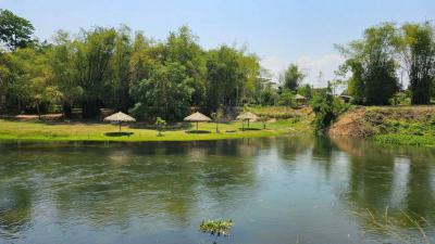 ที่ดิน 19500000 เพชรบุรี ท่ายาง ท่าคอย